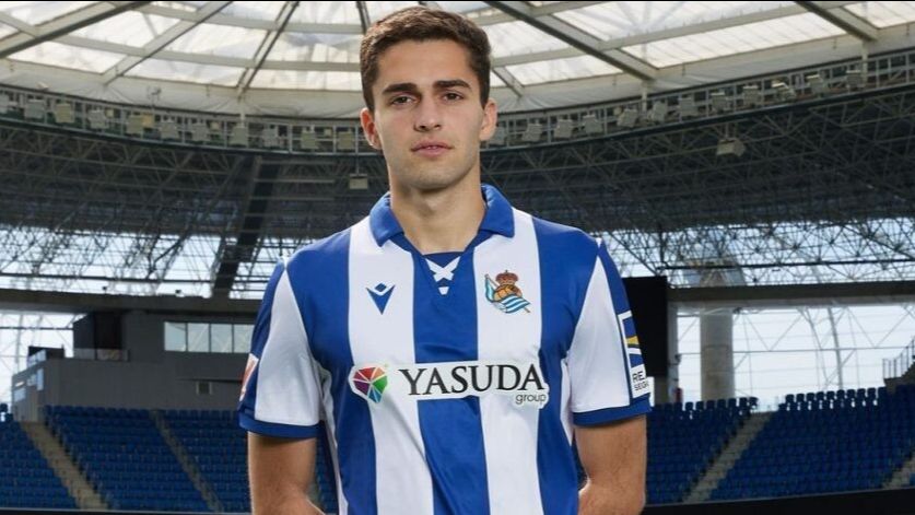 «Реал Сосьедад» заявил о полном доверии штаба к Захаряну