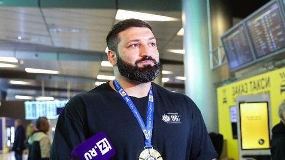Тасоев завоевал золото на ЧМ по дзюдо в Баку и стал трехкратным чемпионом мира