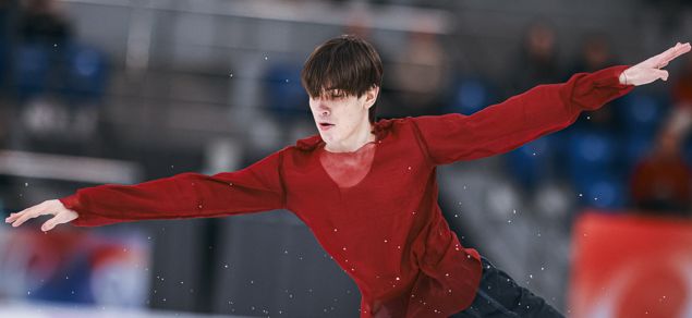 Фигурист Николай Угожаев выиграл золото Гран-при России в Красноярске